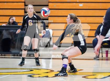 Thumbnail 1 in Alameda vs. Willows (CIF Division 4 Round 1) photogallery.