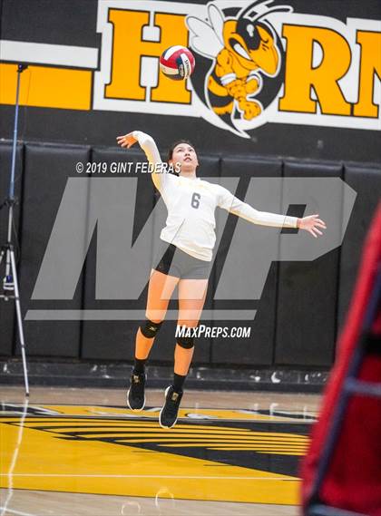 Thumbnail 1 in Alameda vs. Willows (CIF Division 4 Round 1) photogallery.