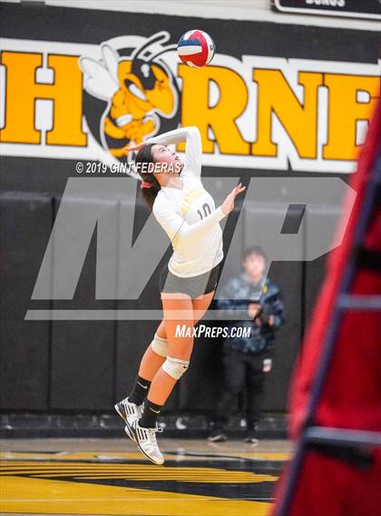 Thumbnail 3 in Alameda vs. Willows (CIF Division 4 Round 1) photogallery.