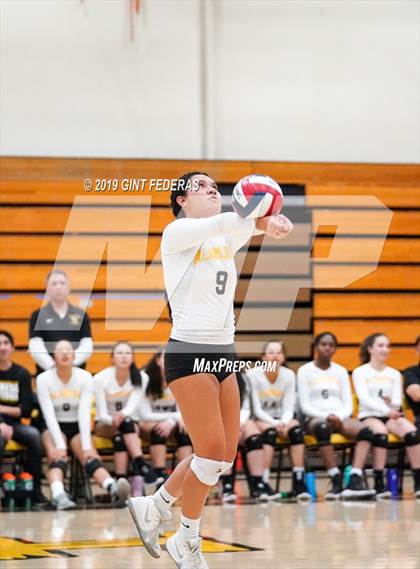 Thumbnail 3 in Alameda vs. Willows (CIF Division 4 Round 1) photogallery.