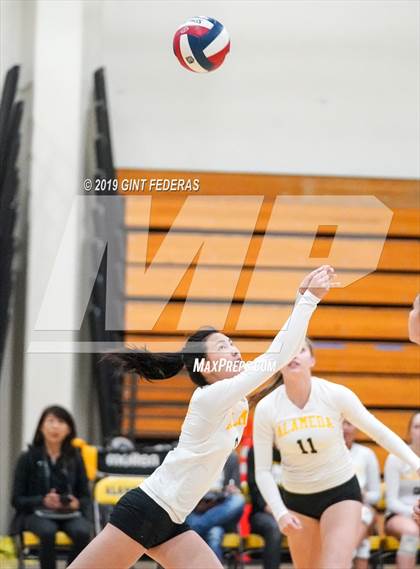 Thumbnail 3 in Alameda vs. Willows (CIF Division 4 Round 1) photogallery.