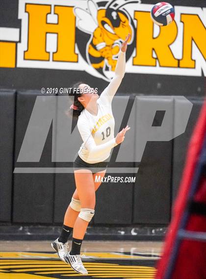 Thumbnail 2 in Alameda vs. Willows (CIF Division 4 Round 1) photogallery.