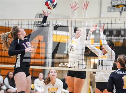 Thumbnail 3 in Alameda vs. Willows (CIF Division 4 Round 1) photogallery.