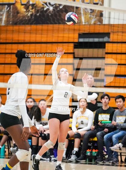 Thumbnail 3 in Alameda vs. Willows (CIF Division 4 Round 1) photogallery.