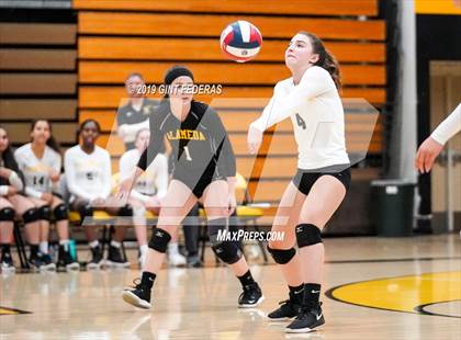 Thumbnail 3 in Alameda vs. Willows (CIF Division 4 Round 1) photogallery.