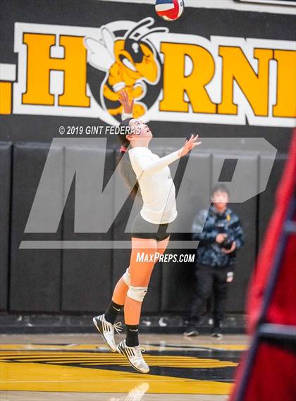 Thumbnail 2 in Alameda vs. Willows (CIF Division 4 Round 1) photogallery.