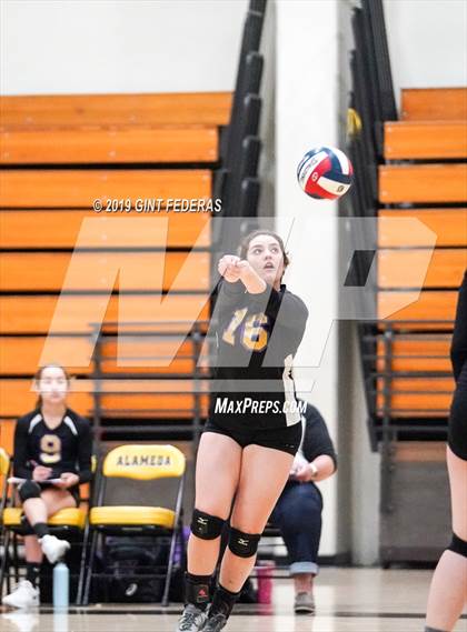 Thumbnail 1 in Alameda vs. Willows (CIF Division 4 Round 1) photogallery.