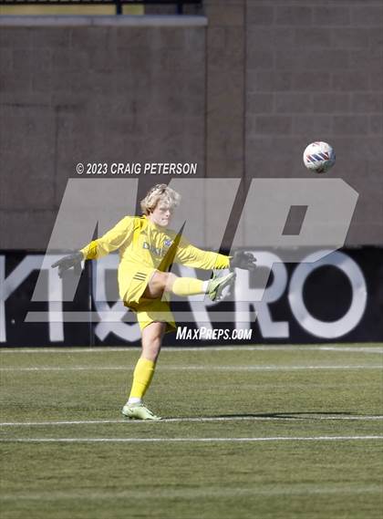 Thumbnail 1 in Green Canyon vs. Dixie (UHSAA 4A Semifinal) photogallery.