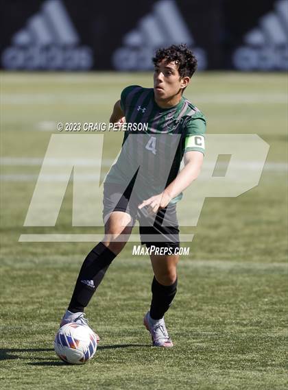 Thumbnail 2 in Green Canyon vs. Dixie (UHSAA 4A Semifinal) photogallery.
