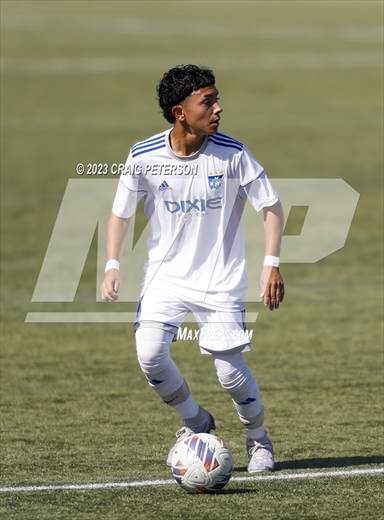 null - Photo 01