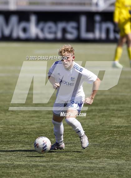 Thumbnail 3 in Green Canyon vs. Dixie (UHSAA 4A Semifinal) photogallery.