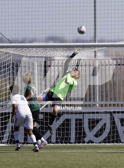 Thumbnail 2 in Green Canyon vs. Dixie (UHSAA 4A Semifinal) photogallery.