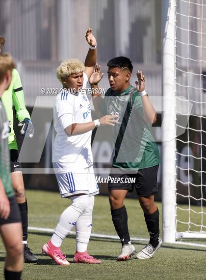 Thumbnail 1 in Green Canyon vs. Dixie (UHSAA 4A Semifinal) photogallery.