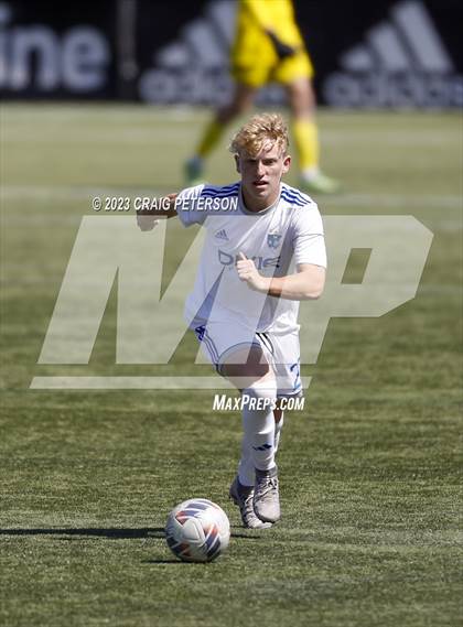 Thumbnail 1 in Green Canyon vs. Dixie (UHSAA 4A Semifinal) photogallery.