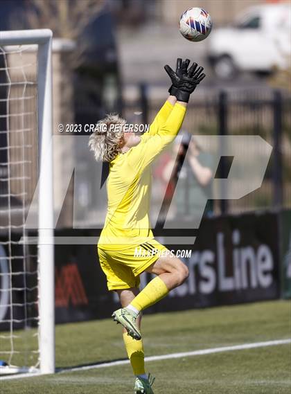 Thumbnail 2 in Green Canyon vs. Dixie (UHSAA 4A Semifinal) photogallery.