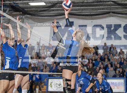 Thumbnail 1 in McDonell Central vs. Clear Lake (WIAA D4 Sectional Semifinal)  photogallery.