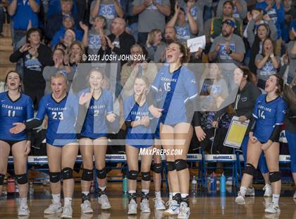 Thumbnail 3 in McDonell Central vs. Clear Lake (WIAA D4 Sectional Semifinal)  photogallery.