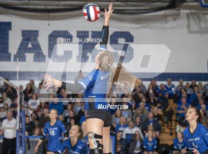 Thumbnail 1 in McDonell Central vs. Clear Lake (WIAA D4 Sectional Semifinal)  photogallery.
