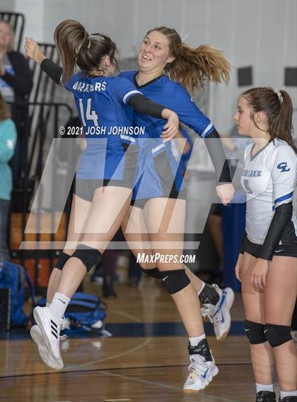 Thumbnail 1 in McDonell Central vs. Clear Lake (WIAA D4 Sectional Semifinal)  photogallery.