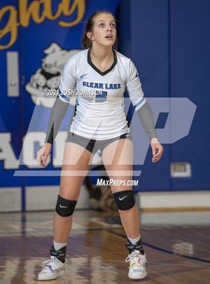 Thumbnail 1 in McDonell Central vs. Clear Lake (WIAA D4 Sectional Semifinal)  photogallery.