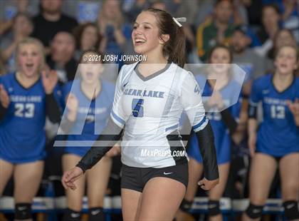 Thumbnail 3 in McDonell Central vs. Clear Lake (WIAA D4 Sectional Semifinal)  photogallery.