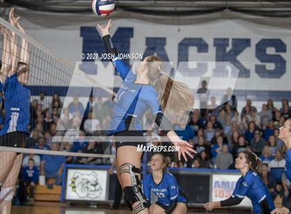 Thumbnail 1 in McDonell Central vs. Clear Lake (WIAA D4 Sectional Semifinal)  photogallery.