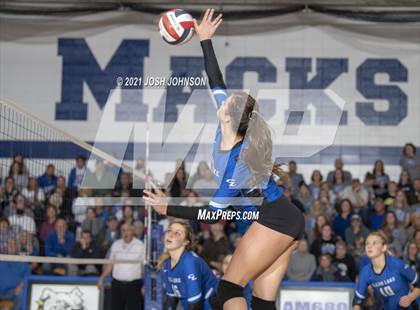 Thumbnail 2 in McDonell Central vs. Clear Lake (WIAA D4 Sectional Semifinal)  photogallery.