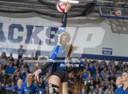 Thumbnail 1 in McDonell Central vs. Clear Lake (WIAA D4 Sectional Semifinal)  photogallery.