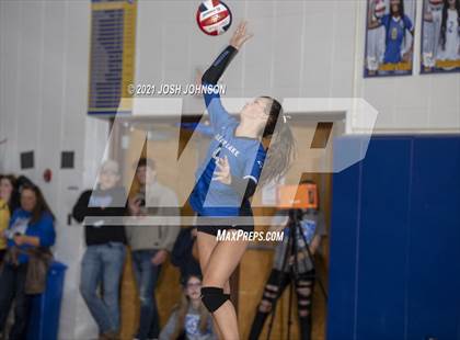 Thumbnail 3 in McDonell Central vs. Clear Lake (WIAA D4 Sectional Semifinal)  photogallery.
