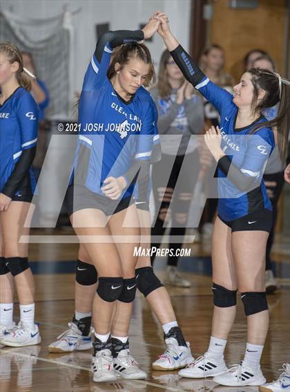 Thumbnail 2 in McDonell Central vs. Clear Lake (WIAA D4 Sectional Semifinal)  photogallery.