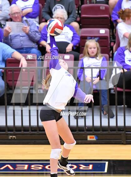 Thumbnail 1 in Boerne vs La Vernia (Class 5A BiDistrict) photogallery.
