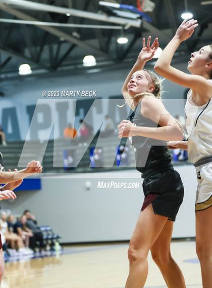 Thumbnail 1 in Helias vs Benton (Jefferson Bank Holiday Hoops) photogallery.
