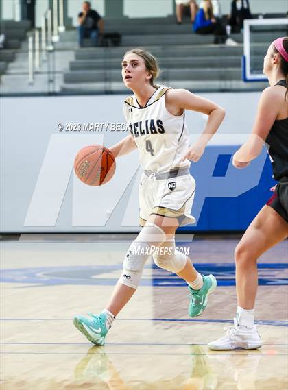 Thumbnail 2 in Helias vs Benton (Jefferson Bank Holiday Hoops) photogallery.