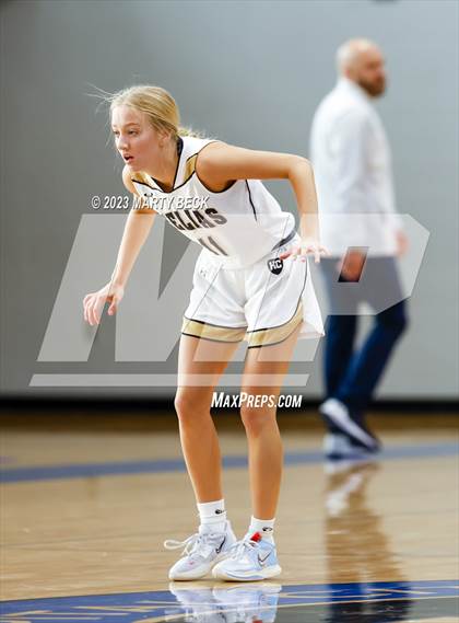 Thumbnail 1 in Helias vs Benton (Jefferson Bank Holiday Hoops) photogallery.