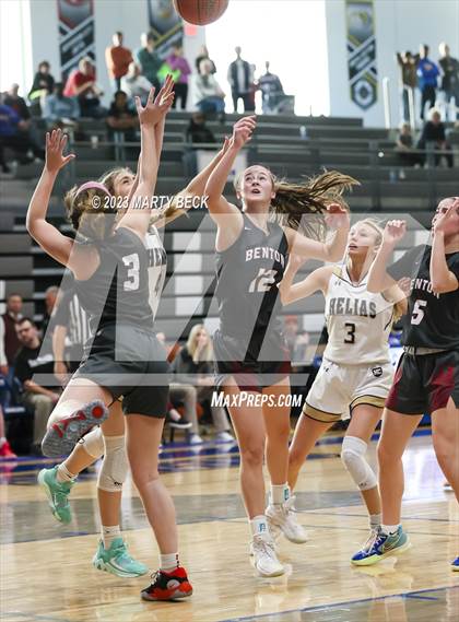 Thumbnail 1 in Helias vs Benton (Jefferson Bank Holiday Hoops) photogallery.