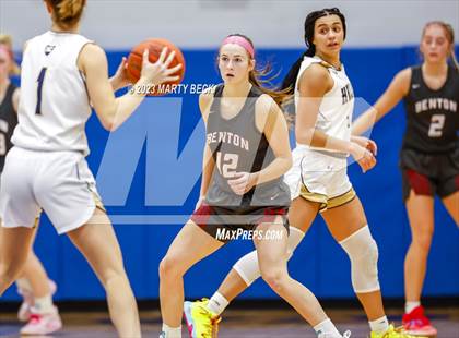 Thumbnail 1 in Helias vs Benton (Jefferson Bank Holiday Hoops) photogallery.