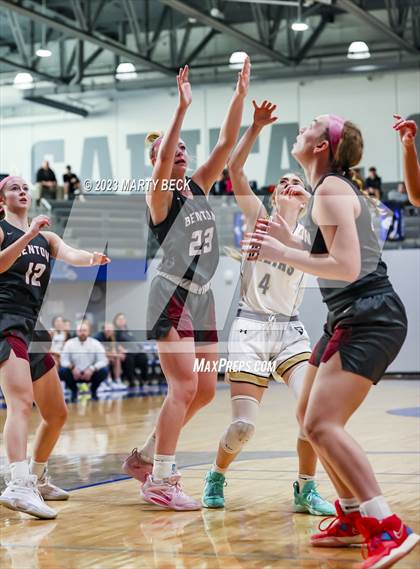 Thumbnail 2 in Helias vs Benton (Jefferson Bank Holiday Hoops) photogallery.