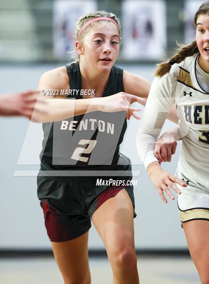 Thumbnail 2 in Helias vs Benton (Jefferson Bank Holiday Hoops) photogallery.