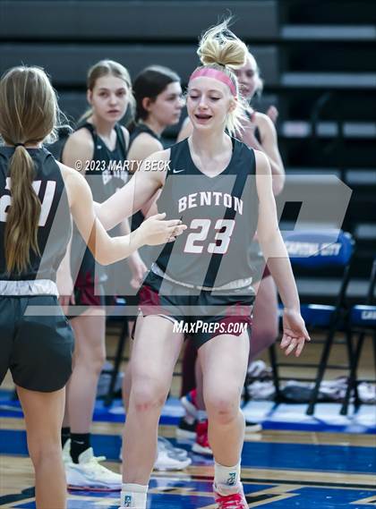 Thumbnail 3 in Helias vs Benton (Jefferson Bank Holiday Hoops) photogallery.