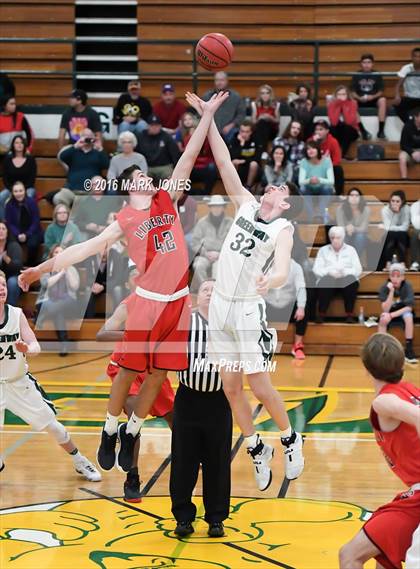 Thumbnail 3 in Liberty vs. Greenway (Judy Dixon Holiday Tournament) photogallery.