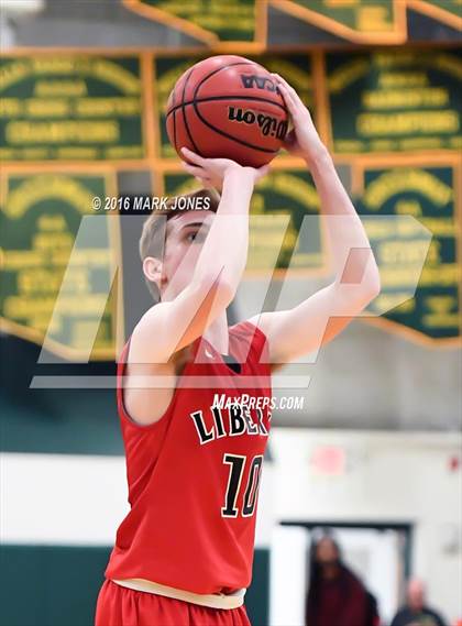 Thumbnail 3 in Liberty vs. Greenway (Judy Dixon Holiday Tournament) photogallery.