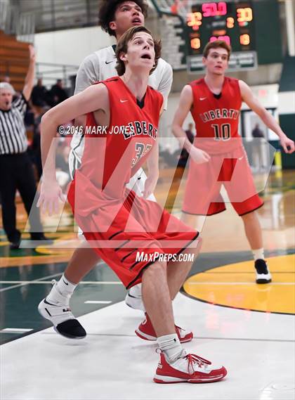 Thumbnail 1 in Liberty vs. Greenway (Judy Dixon Holiday Tournament) photogallery.