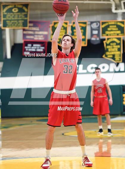 Thumbnail 1 in Liberty vs. Greenway (Judy Dixon Holiday Tournament) photogallery.
