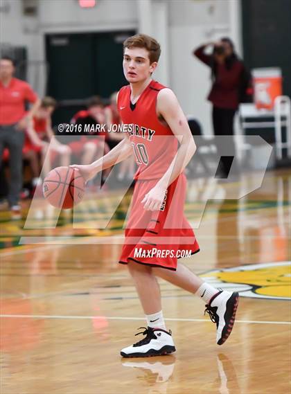 Thumbnail 2 in Liberty vs. Greenway (Judy Dixon Holiday Tournament) photogallery.