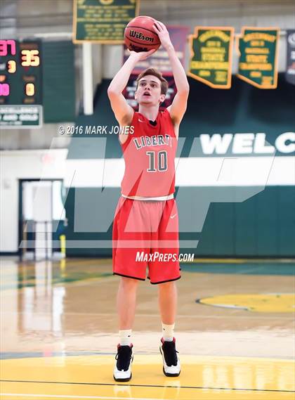 Thumbnail 3 in Liberty vs. Greenway (Judy Dixon Holiday Tournament) photogallery.