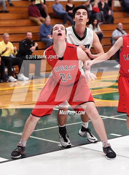 Thumbnail 2 in Liberty vs. Greenway (Judy Dixon Holiday Tournament) photogallery.