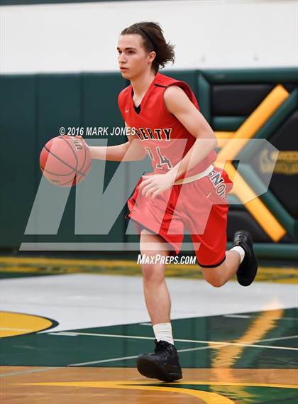 Thumbnail 3 in Liberty vs. Greenway (Judy Dixon Holiday Tournament) photogallery.