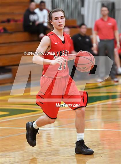 Thumbnail 2 in Liberty vs. Greenway (Judy Dixon Holiday Tournament) photogallery.