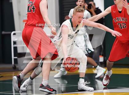 Thumbnail 3 in Liberty vs. Greenway (Judy Dixon Holiday Tournament) photogallery.