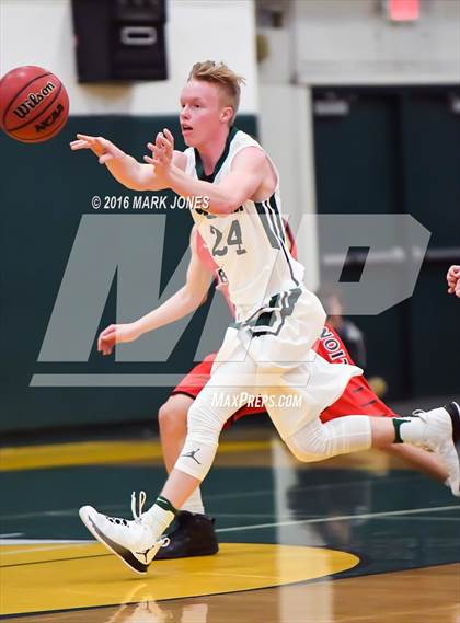 Thumbnail 3 in Liberty vs. Greenway (Judy Dixon Holiday Tournament) photogallery.
